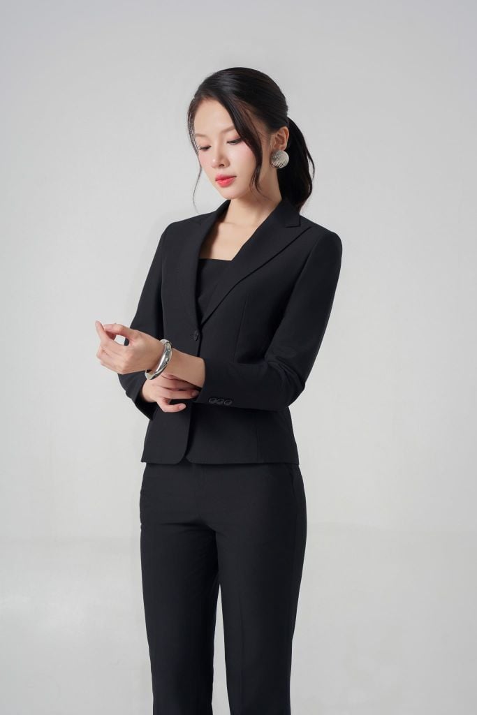 Bộ Veston nữ May 10 mã 040225247 VG069-1