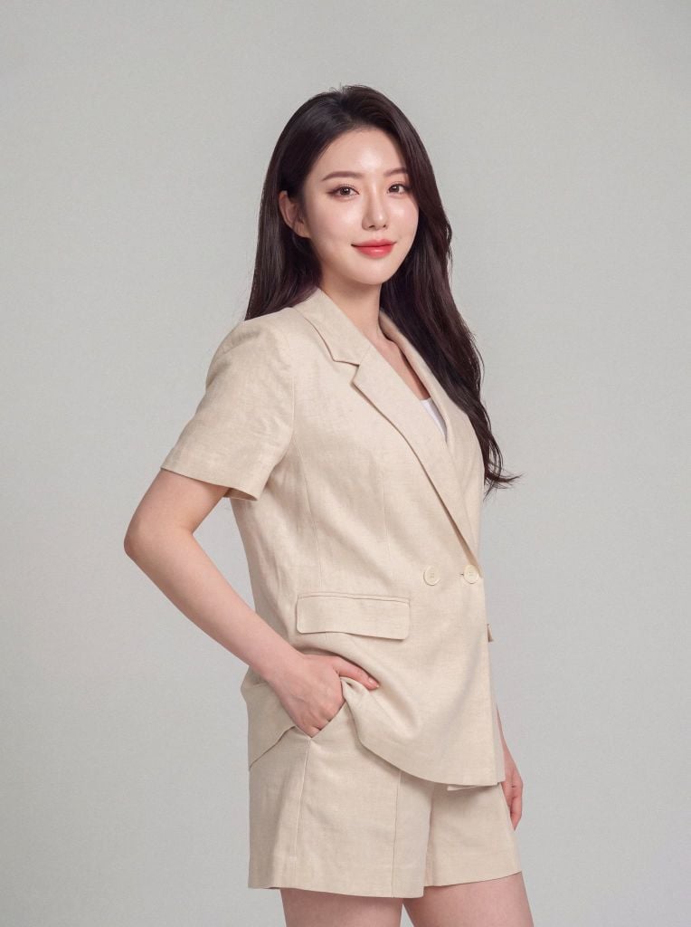 Bộ quần áo nữ May 10 mã 040226251H 1