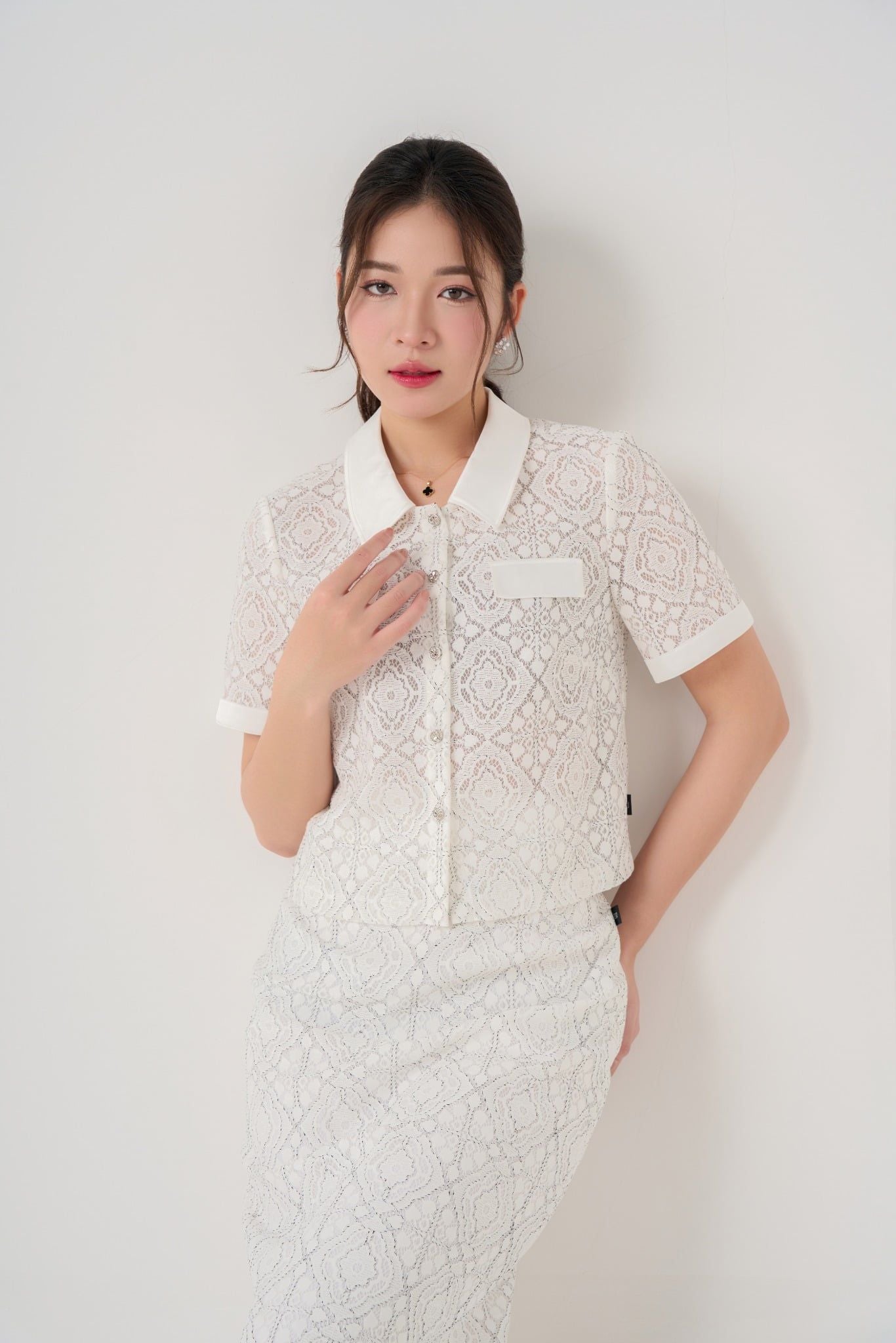 Bộ váy áo nữ GrusZ mã 060225046GZXH VK235