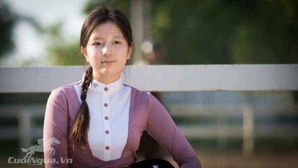 Áo polo cưỡi ngựa nữ