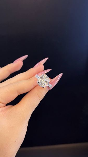  R021 Nhẫn nữ 