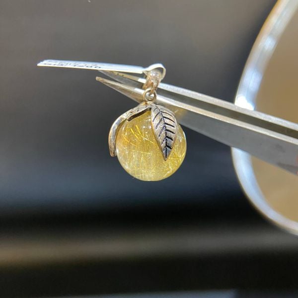  PC044 MẶT T.A TÓC VÀNG PHỐI LÁ 