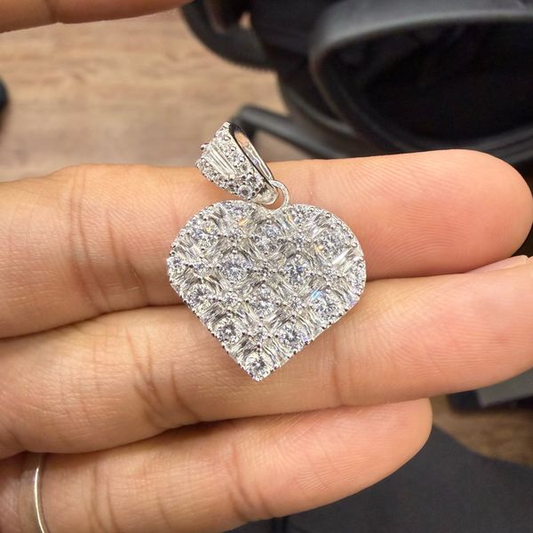  P444 Mặt dây chuyền tim phối baguette 