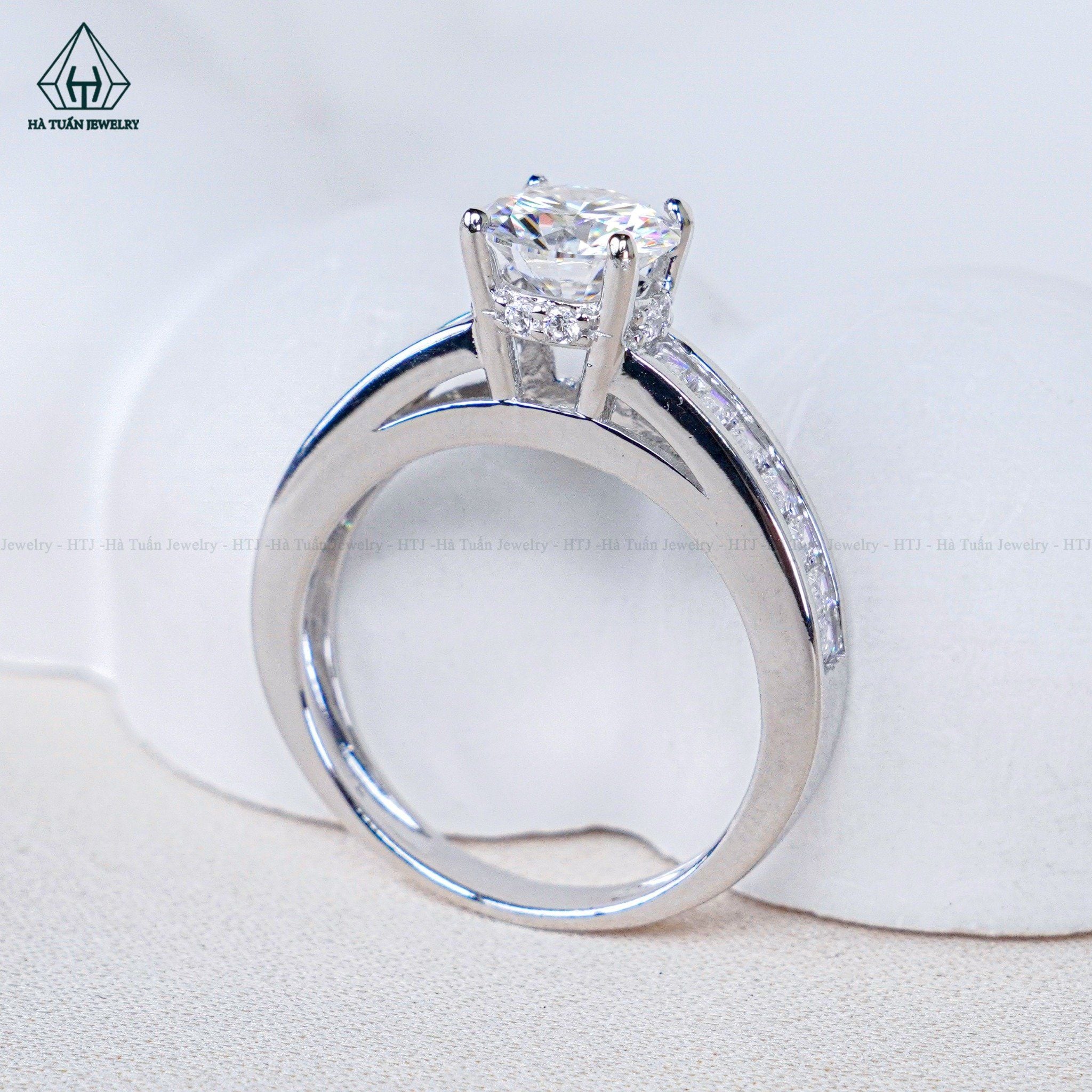  RX564 7mm Nhẫn nữ phối hàng barguette 