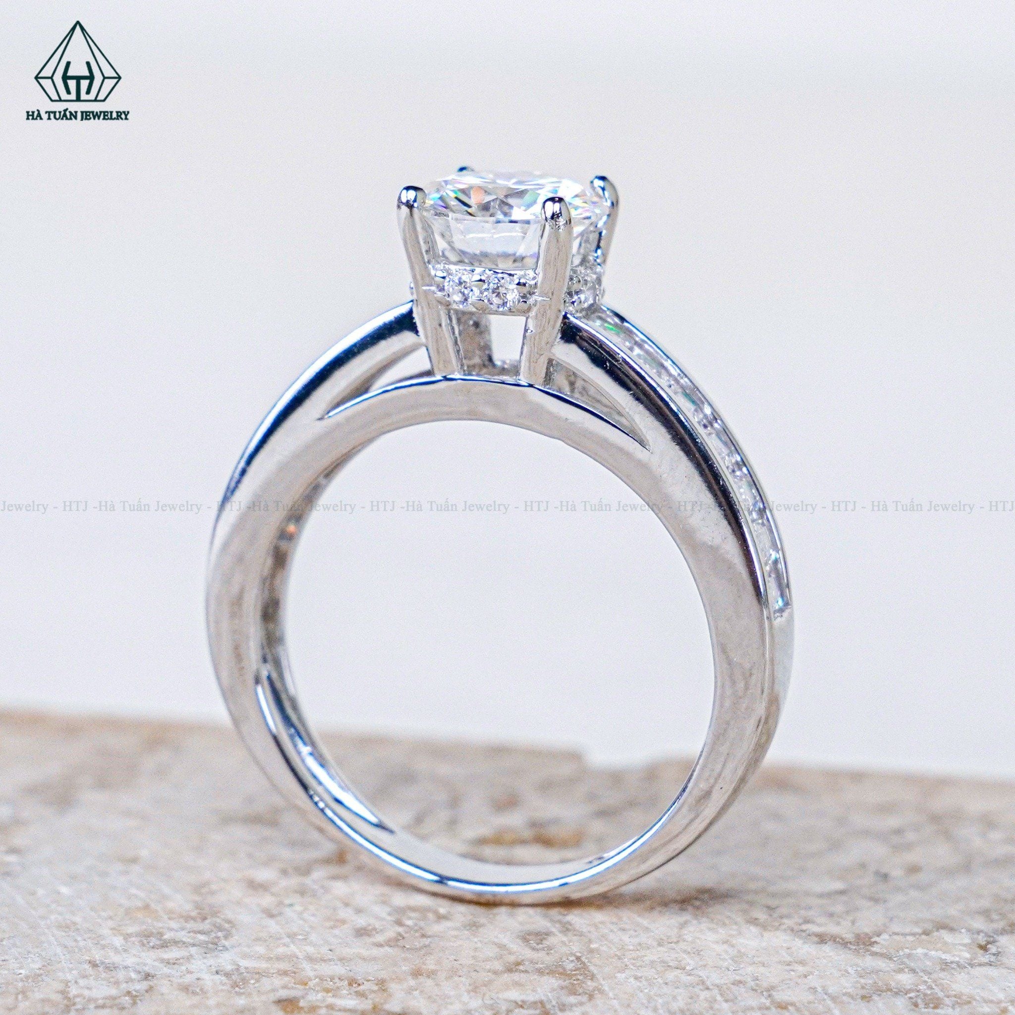  RX564 7mm Nhẫn nữ phối hàng barguette 