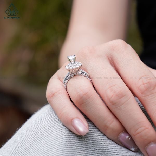  RX248 FULL MOIS 5.4mm Nhẫn nữ hoa đá hông lượn sóng 