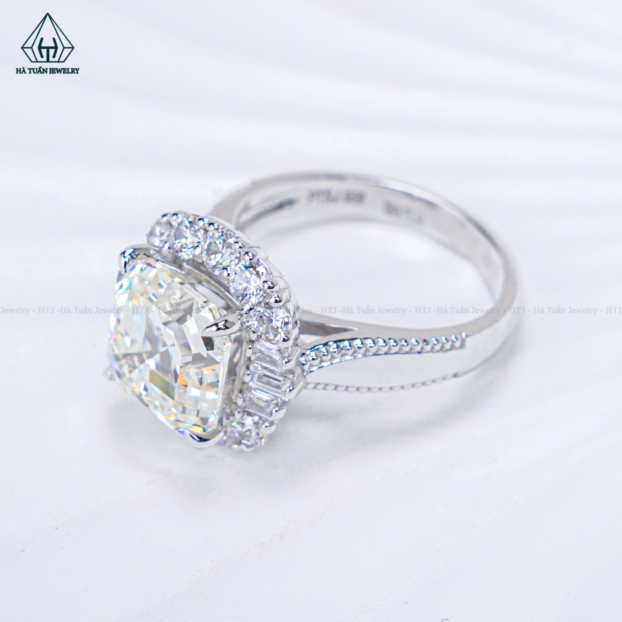  R988 Nhẫn nữ Asscher 9*9 CZ vàng nhạt 