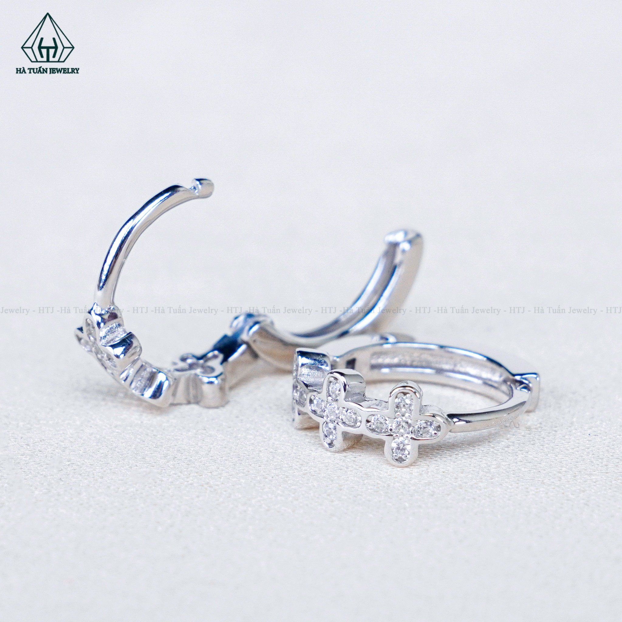  E081 Bông tai khoen 3 cỏ bốn lá 