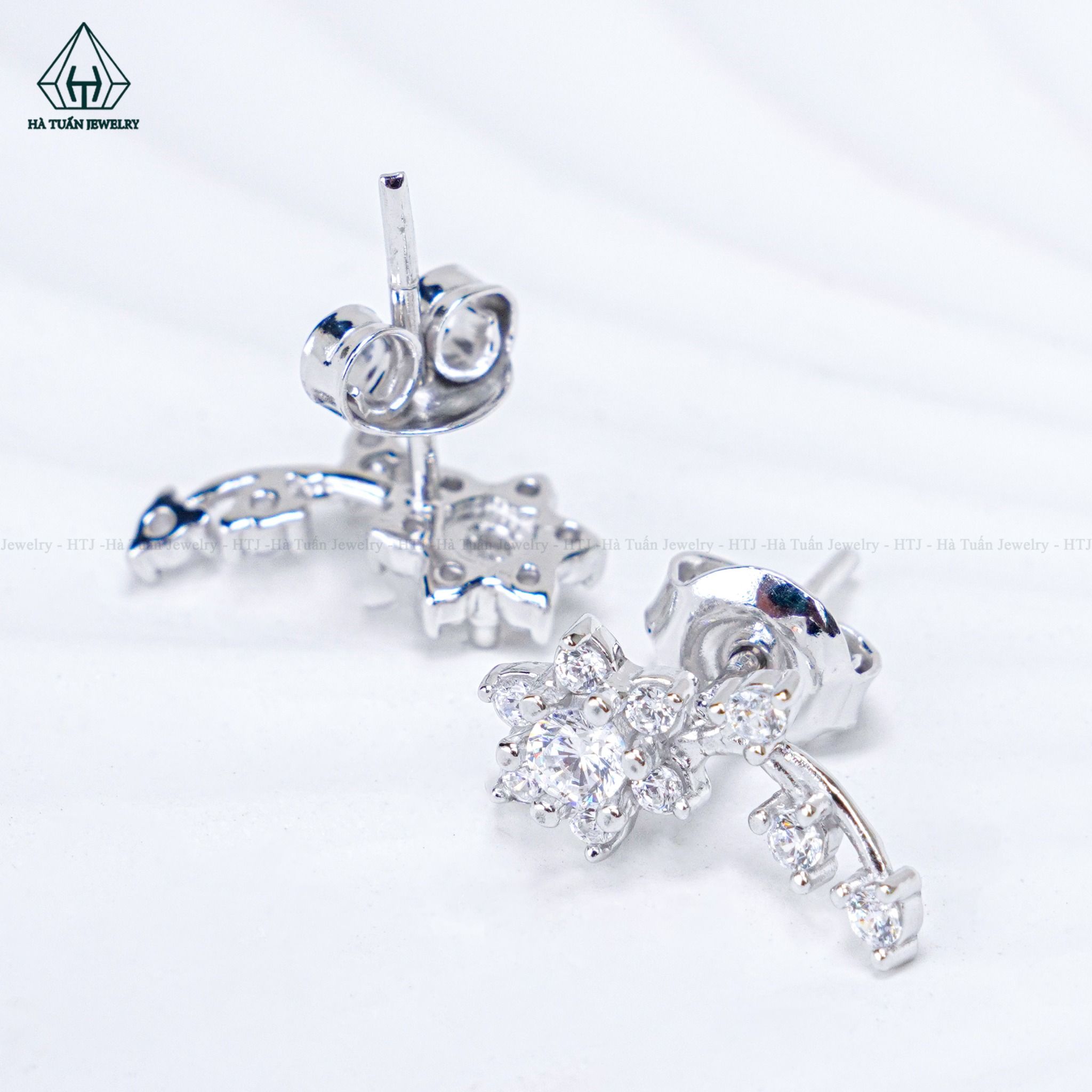  E082 Bông tai hoa đẩy 