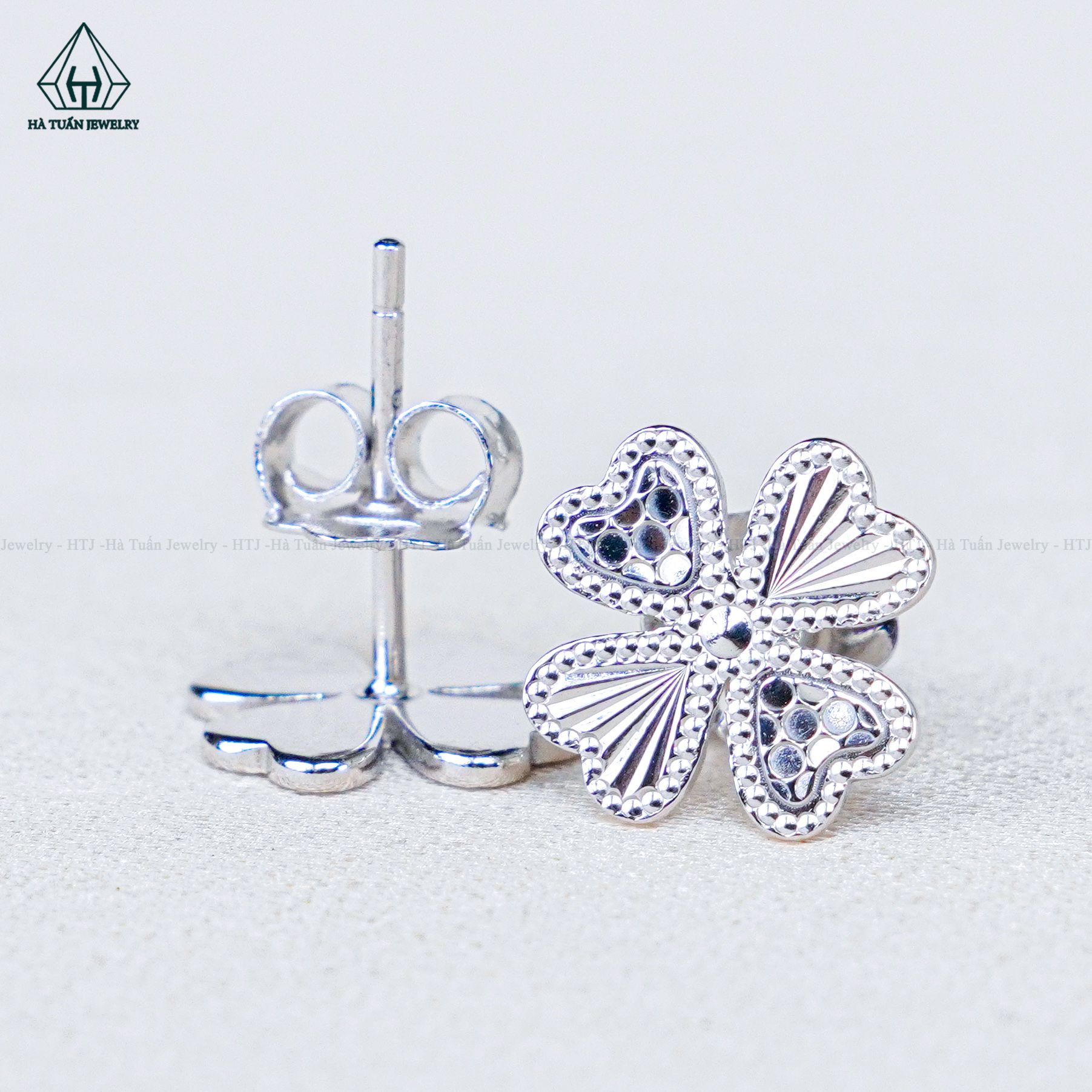  E083 Bông tai cỏ 4 lá 