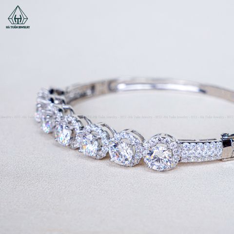 B099 Vòng tay móc máy 7 viên chủ CZ 5.4mm