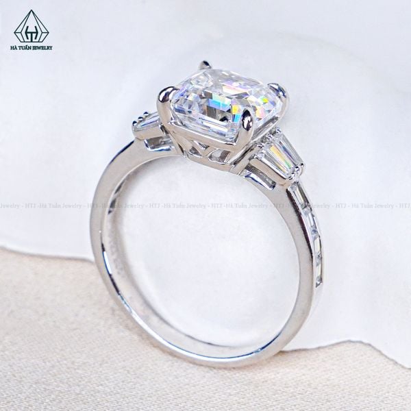  R016 Nhẫn nữ vuông Asscher 8*8mm 