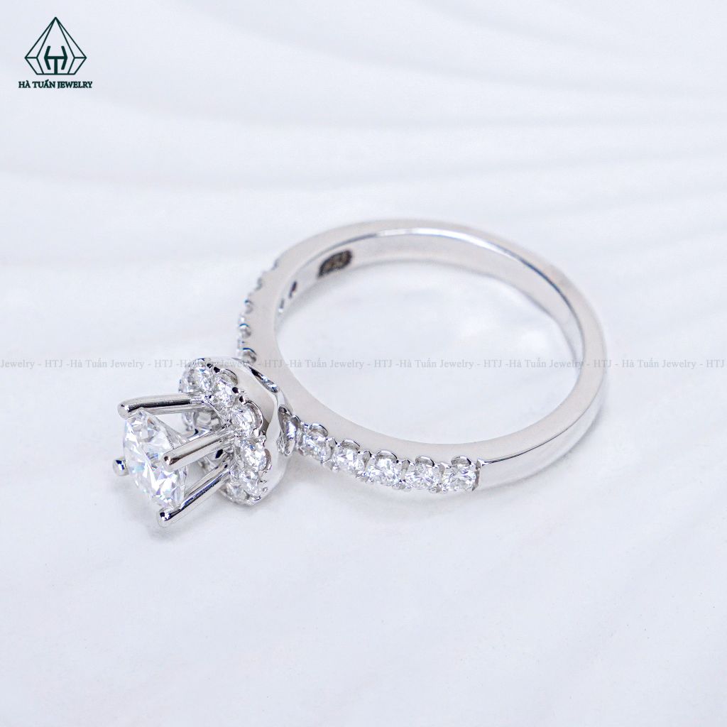 RX664 FULL MOIS 5.4mm Nhẫn nữ Halo tròn