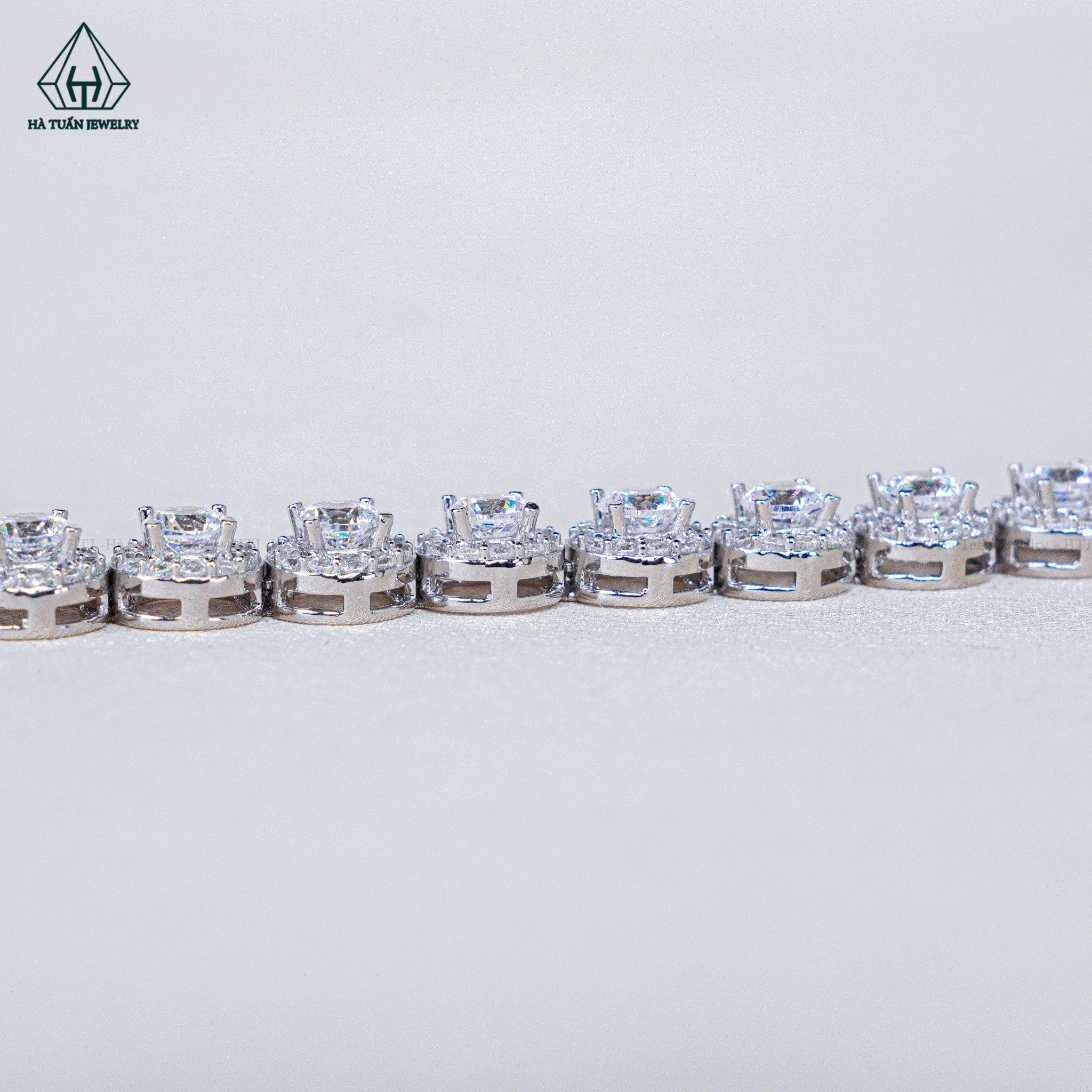  B038 Lắc tay halo tròn đá 