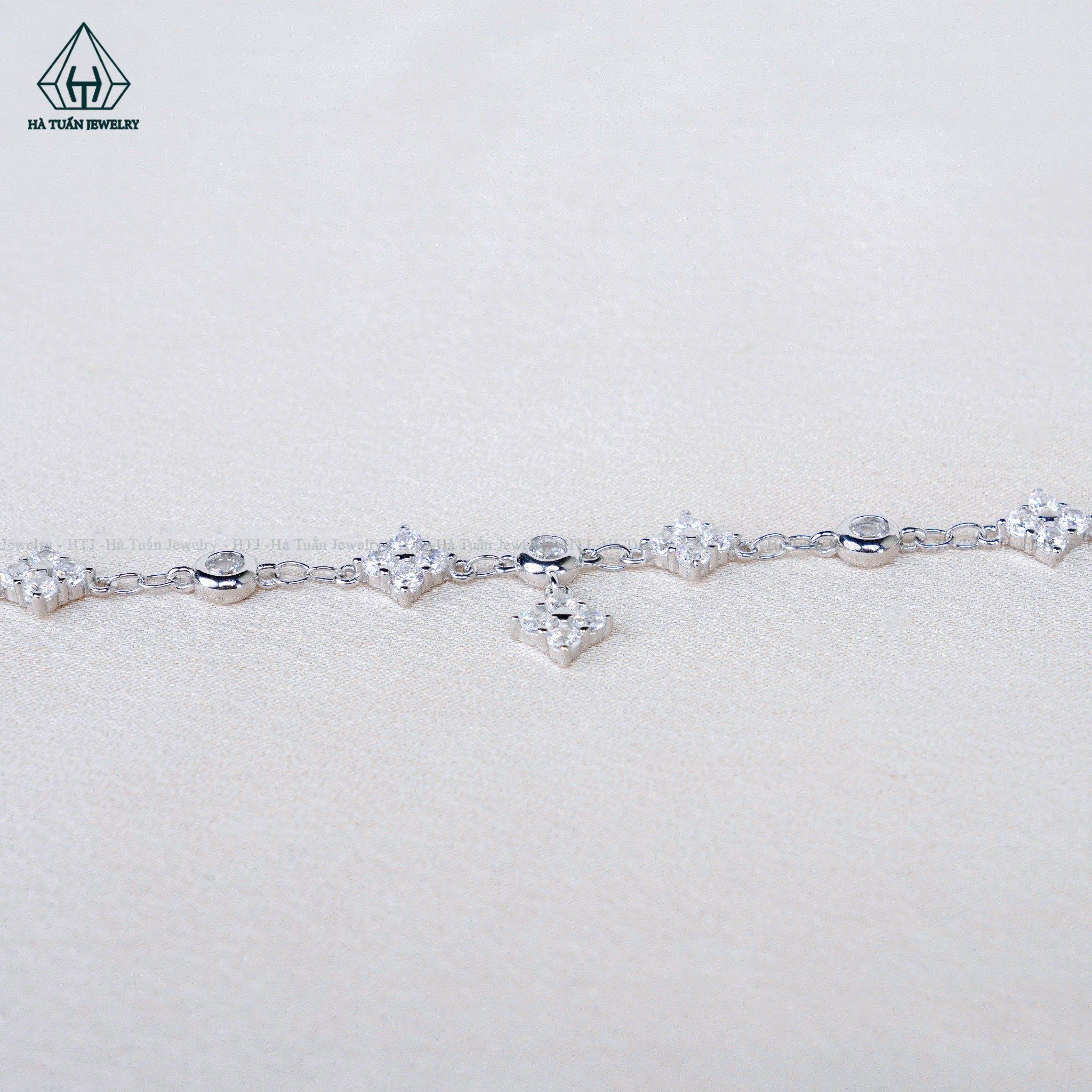  B035 Lắc tay đá vuông 