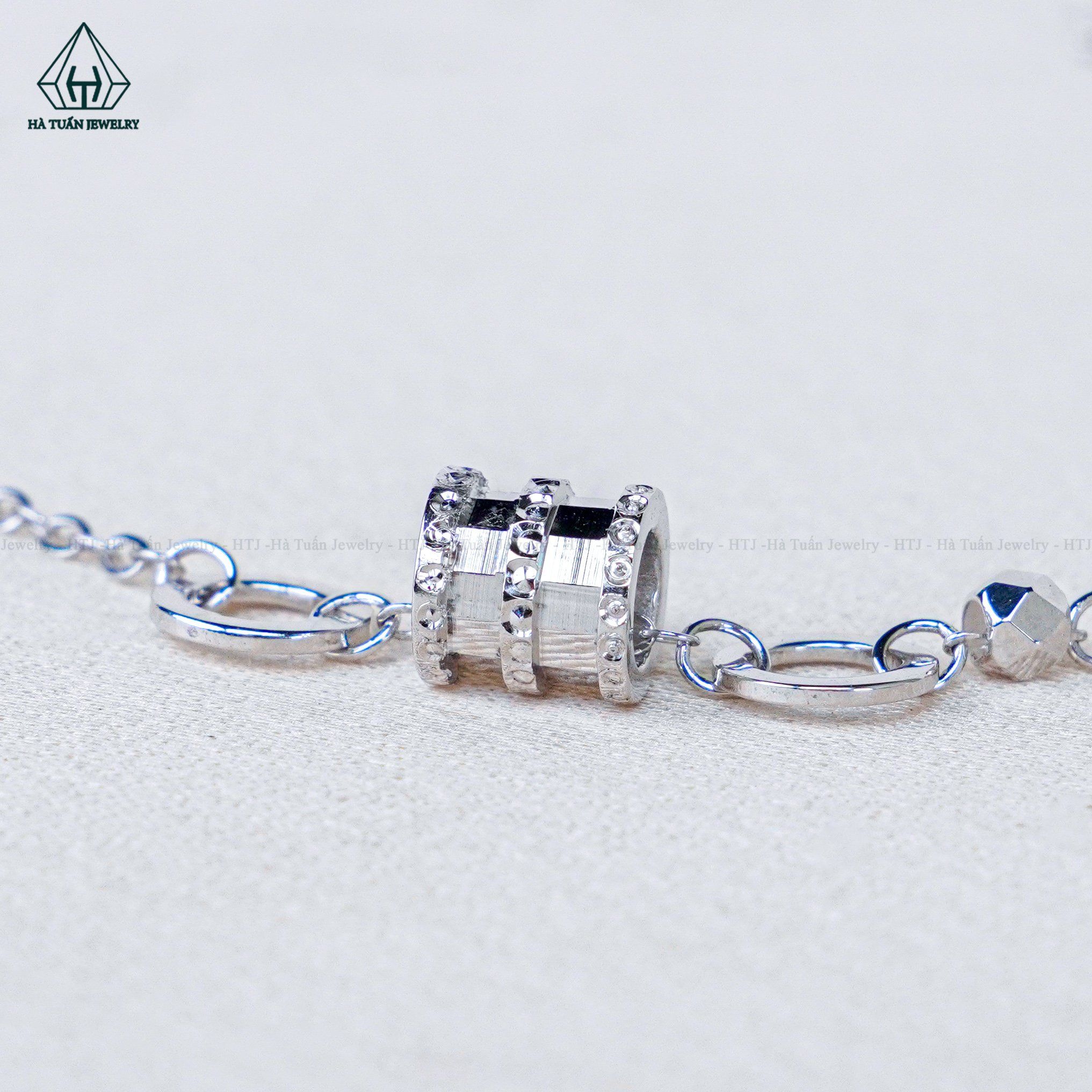  B043 Lắc tay trụ 