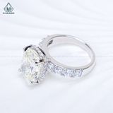 R021 Nhẫn nữ Radiant 11.8mmx9.7mm 