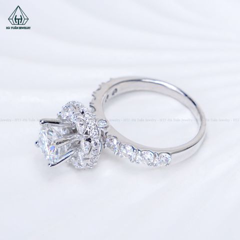 RX676 FULL MOIS 7mm Nhẫn nữ halo tròn