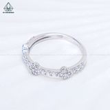  R025 Nhẫn nữ hoa 4 cánh đính đá 