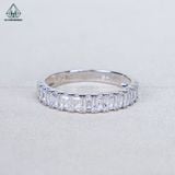  R026 Nhẫn nữ baguette nửa hàng 