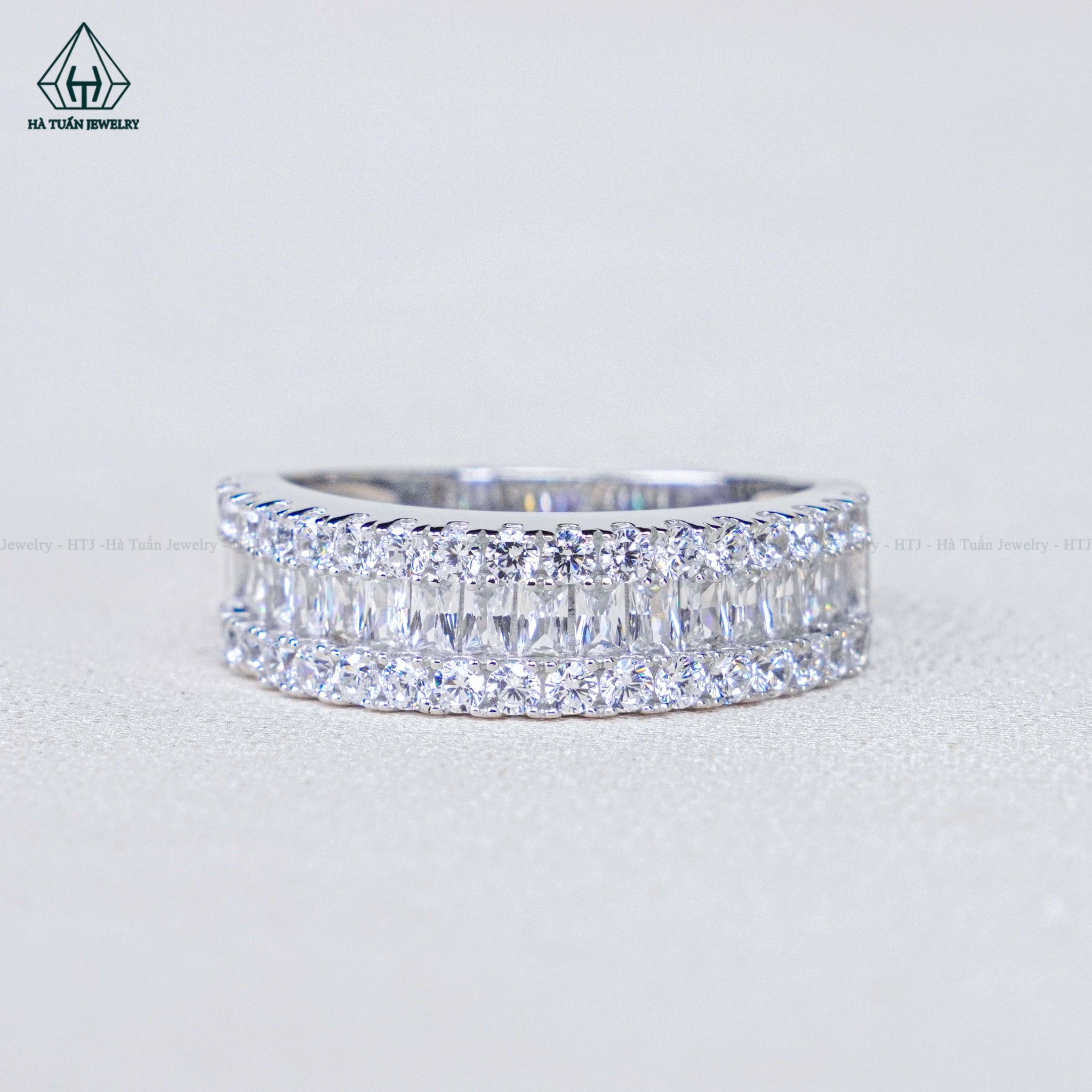  RX262 Nhẫn phối baguette + nửa tấm tròn 