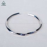  B049 Lắc tay trơn xoắn hở 