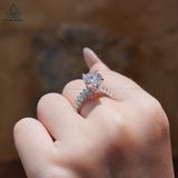  RX557 FULL MOIS 9mm Nhẫn nữ viền baguette 