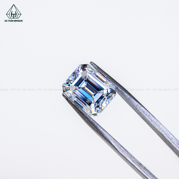  Moissanite Emerald trắng MEW 