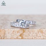  RX601 5.4mm Nhẫn nữ vành chéo princess chìm 