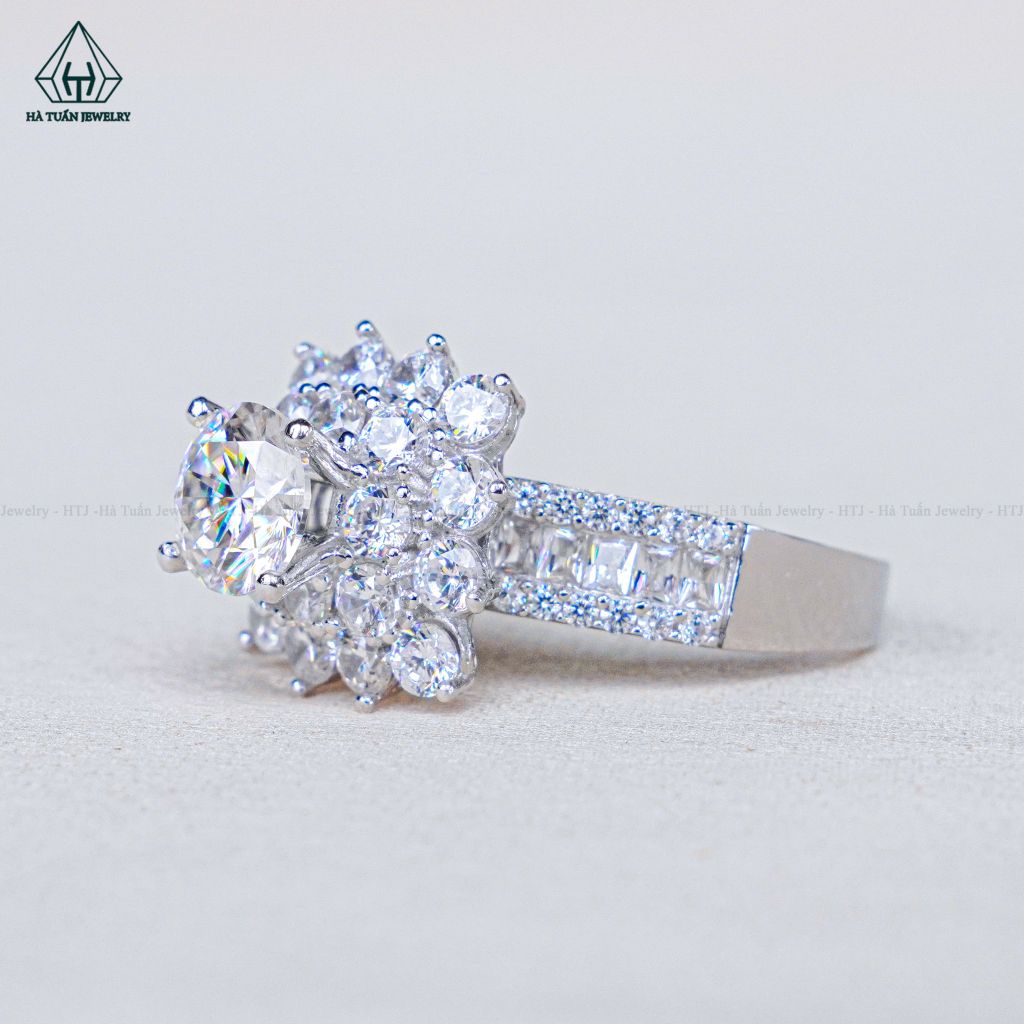 RX598 6.5mm Nhẫn nữ vuông đá