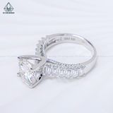  RX557 FULL MOIS 9mm Nhẫn nữ viền baguette 