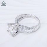  RX557 FULL MOIS 8mm Nhẫn nữ viền baguette 