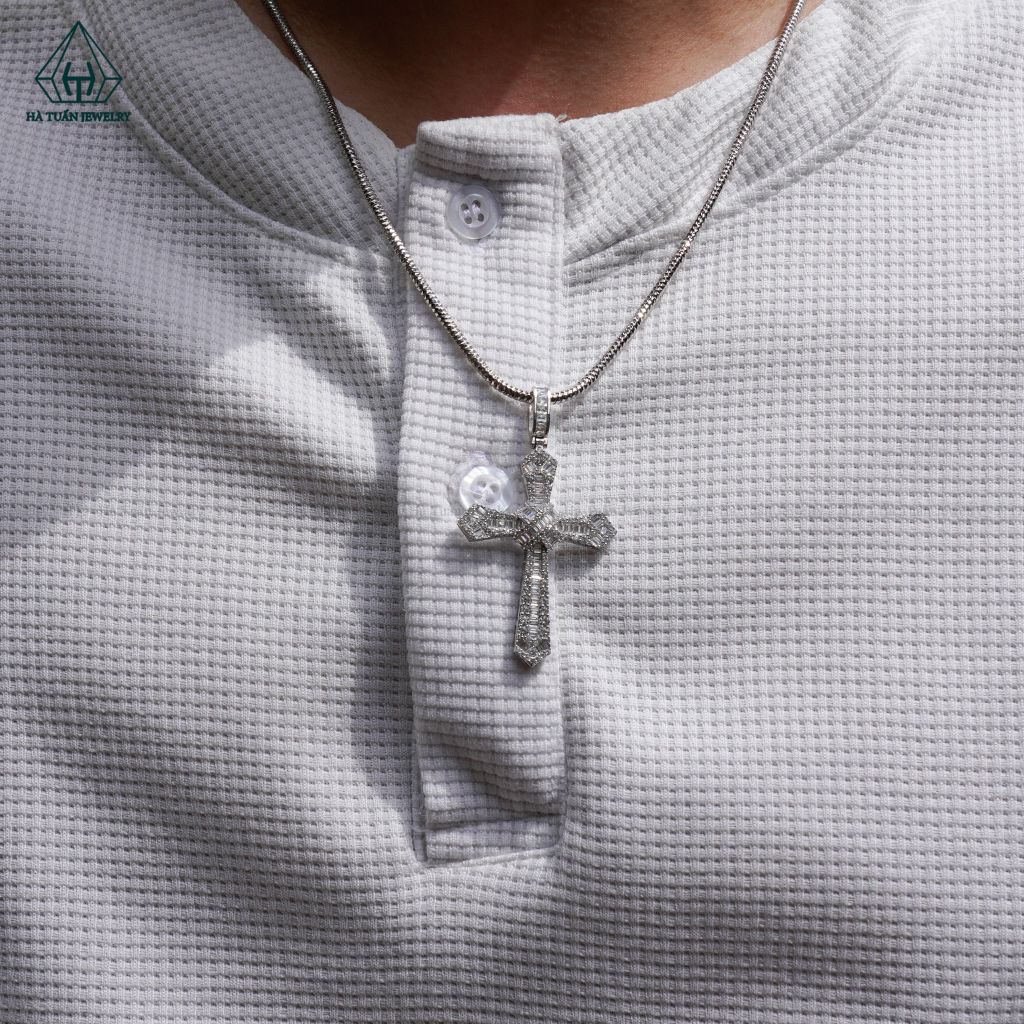 P399 Mặt dây thánh giá