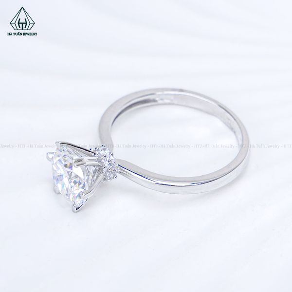  RX689 FULL MOIS 8.1mm Nhẫn nữ 