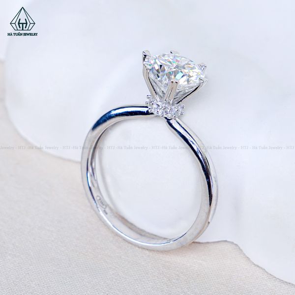 RX689 FULL MOIS 8.1mm Nhẫn nữ 