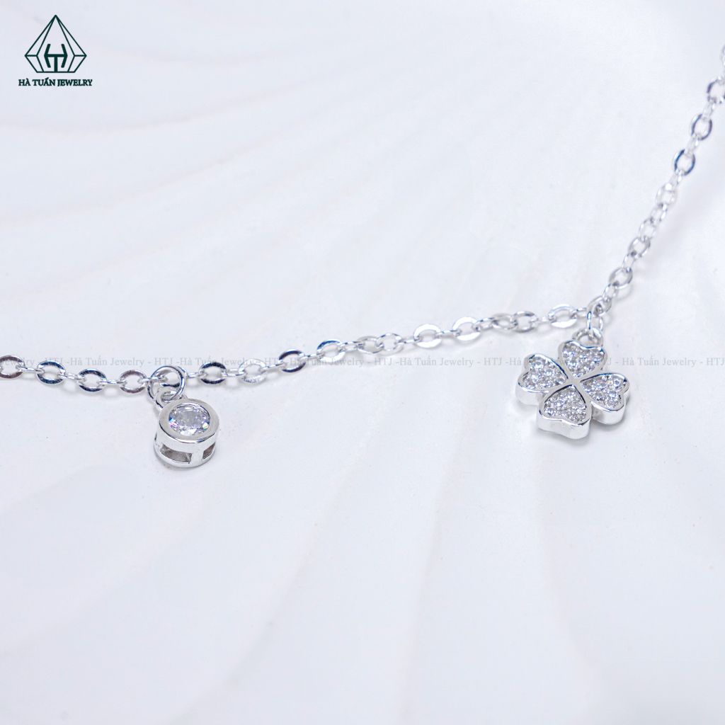 A445 Lắc chân cỏ 4 lá