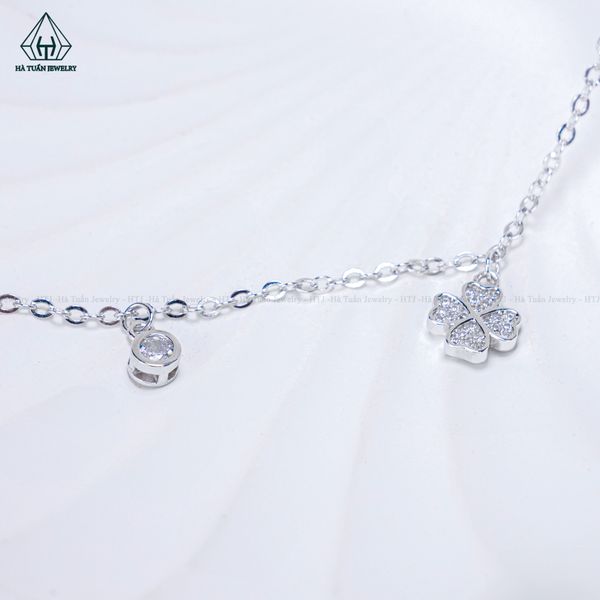  A445 Lắc chân cỏ 4 lá 