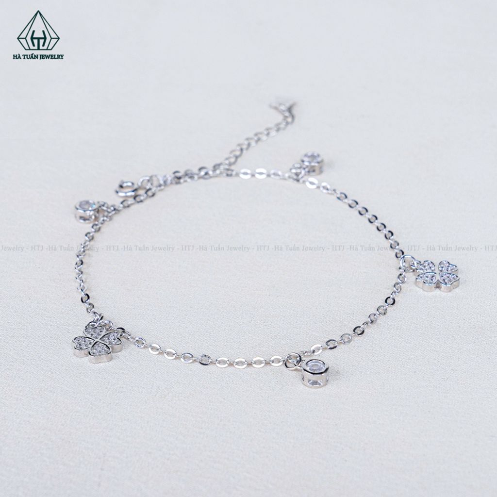 A445 Lắc chân cỏ 4 lá