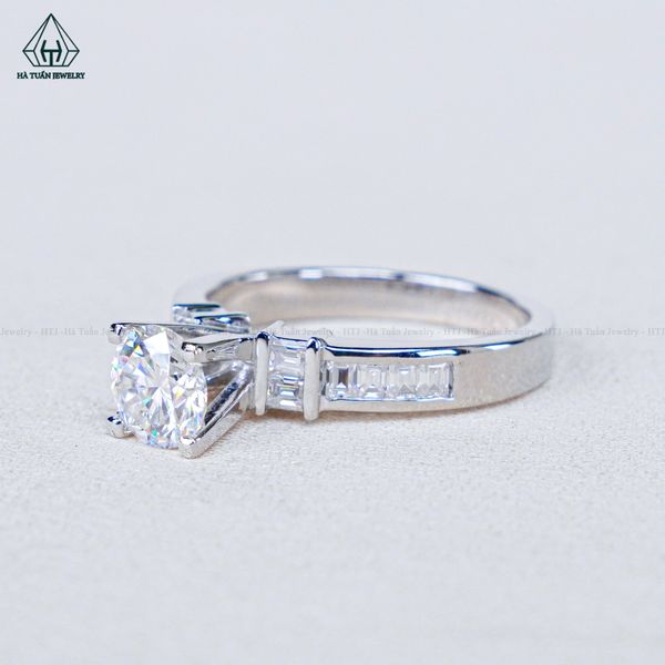  RX609 6mm Nhẫn nữ Baguette 