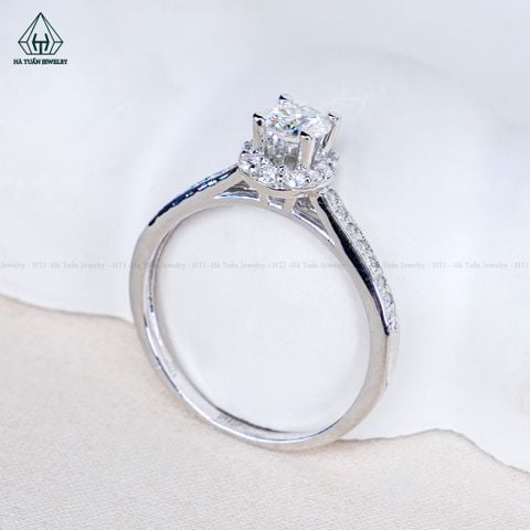 RX690 FULL MOIS 4.5mm Nhẫn nữ đai Oval (Không mã cạnh)