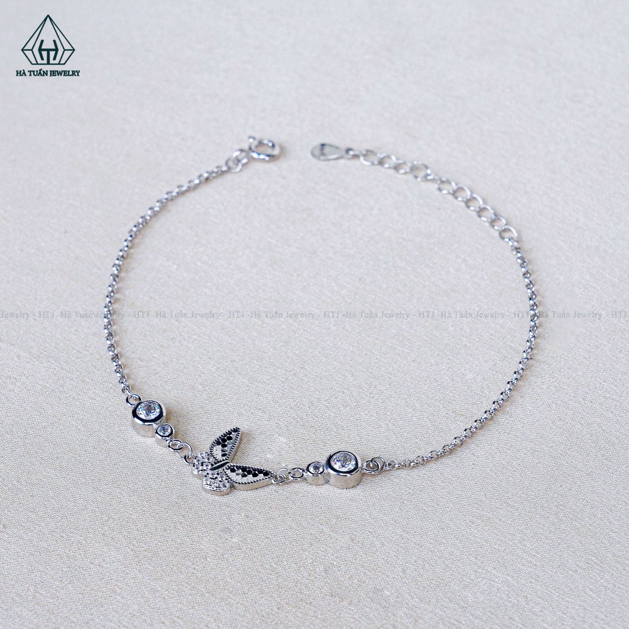  B121 Lắc tay 