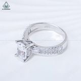  R992 Radiant 5*7mm Nhẫn nữ  đai 1 hàng đá 