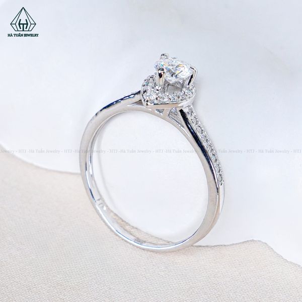  RX694 FULL MOIS 4.5mm Nhẫn nữ đai Pear (Không mã cạnh) 