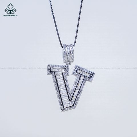 PX050 Mặt dây chữ V
