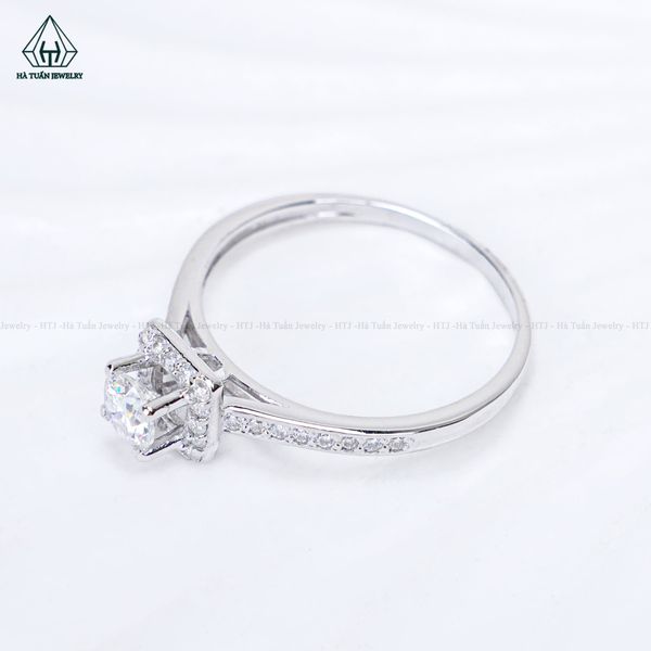  RX696 FULL MOIS 4.5mm Nhẫn nữ halo vuông (Không mã cạnh) 