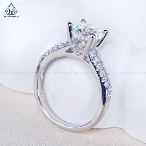 RX614 8.1mm Nhẫn nữ 2 hàng đá mũi nhọn