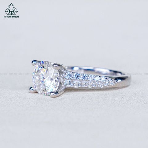 RX614 8.1mm Nhẫn nữ 2 hàng đá mũi nhọn