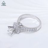  RX612 FULL MOIS 5.4mm Nhẫn nữ vuông đá 