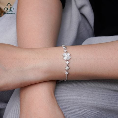 B065 Lắc tay rút cỏ 4 lá