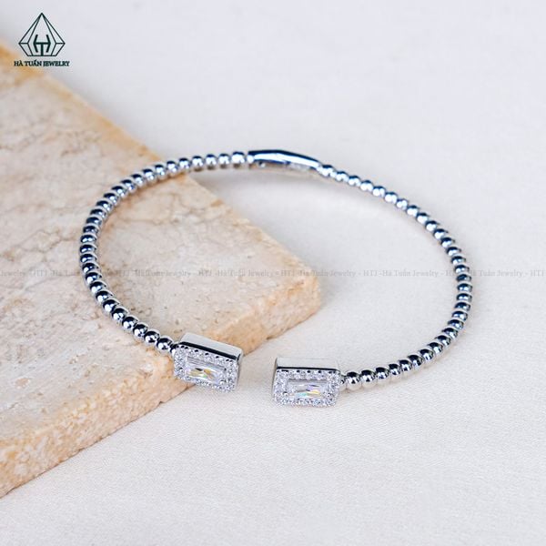 B129 Lắc tay